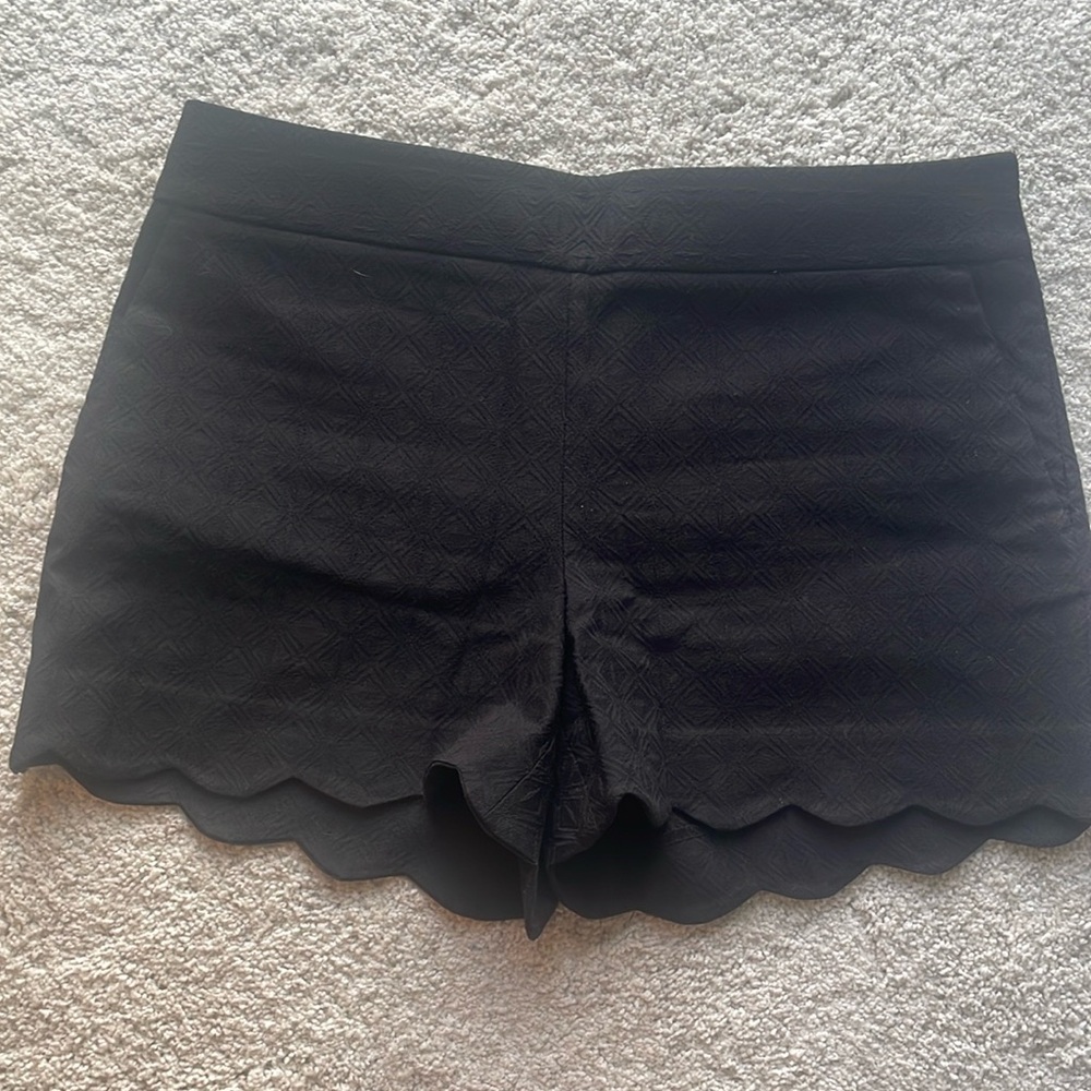 LOFT Riviera Short size 10, side zipper